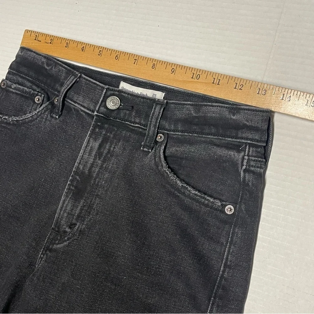 Abercrombie Fitch The Mom High Rise Distressed Jeans Sz 27x26 Black Grunge - Picture 6 of 8
